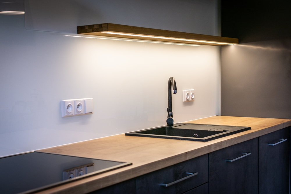 Commercial electrical inspection in Honeybourne